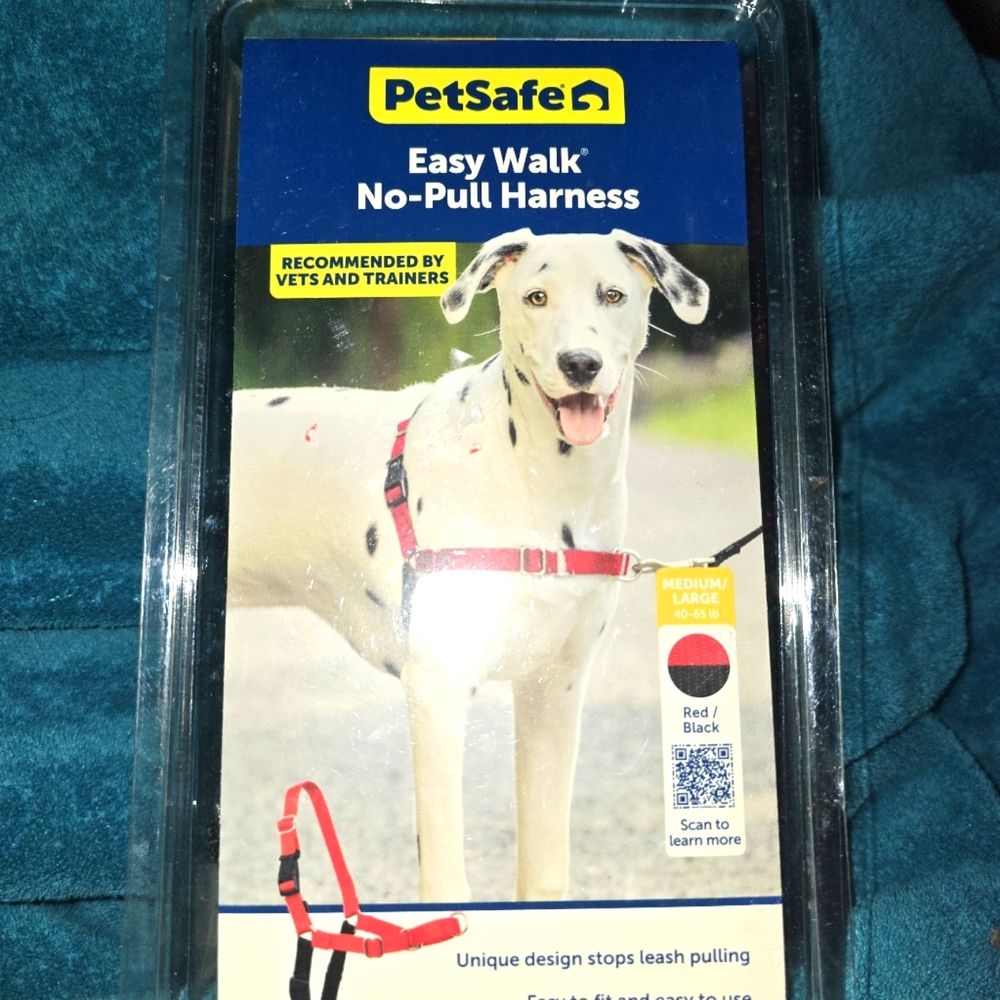 PetSafe Red And Black Easy Walk No-Pull Harness